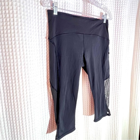 Lululemon women black workout capri pant black mesh side pull on zip pocket Sz 8 - Picture 3 of 15